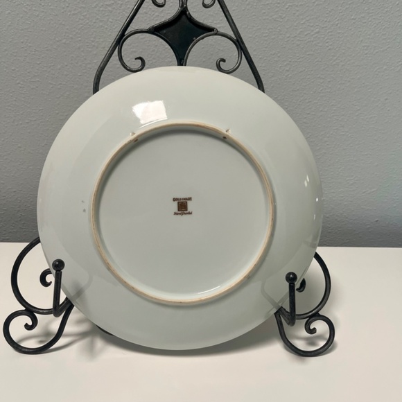 Gold Imari Hand Painted Red and Blue Japanese Collector Plate 9 3/4" Gold trim - Picture 3 of 9